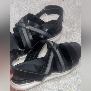 Sandals Cole Haan for woman size 9B